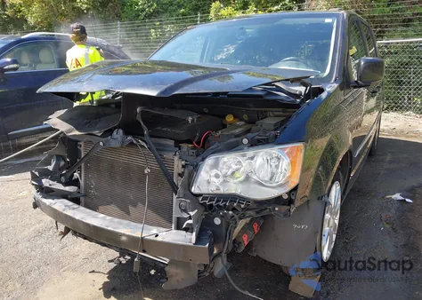 2016 Chrysler Town & Country Touring from USA, damaged, VIN 2C4RC1BG7GR292986